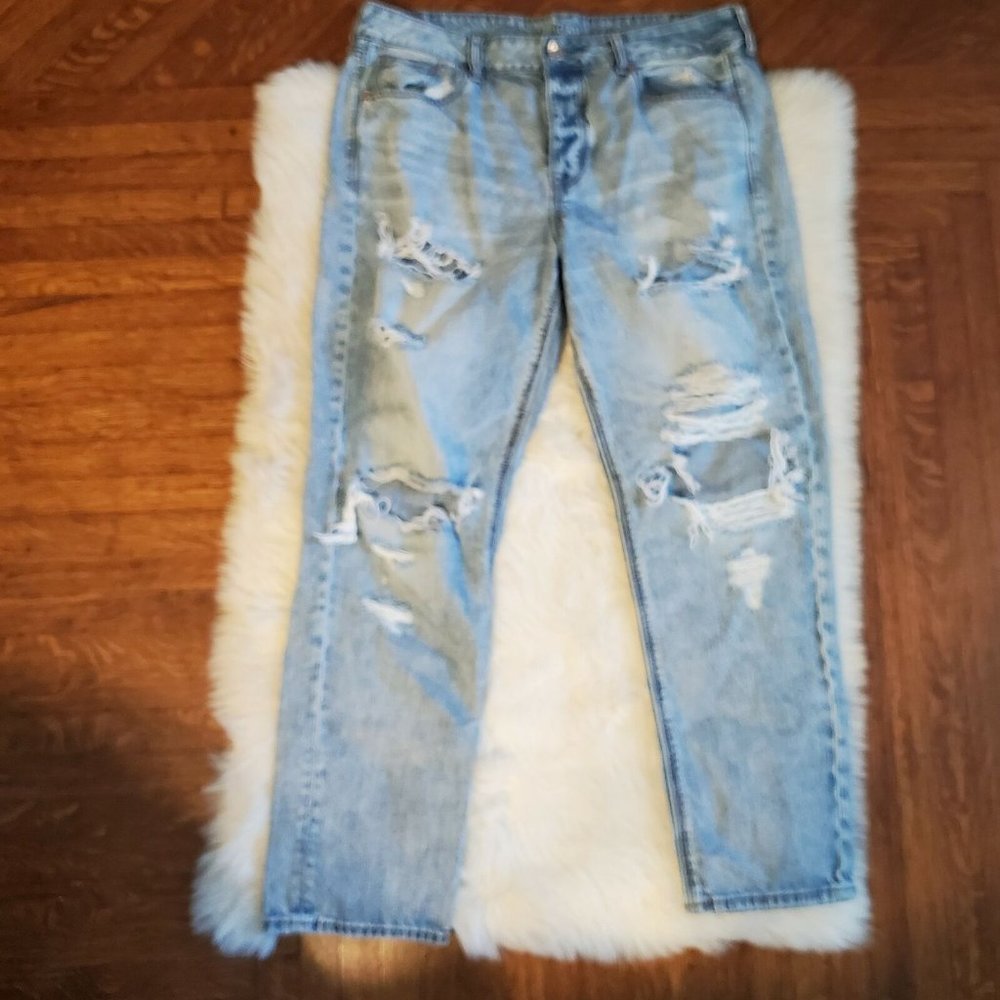 American Eagle jeans 14 high rise tomgirl distressed buttonfly